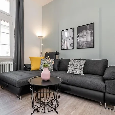 Am Augustinerplatz Apartment